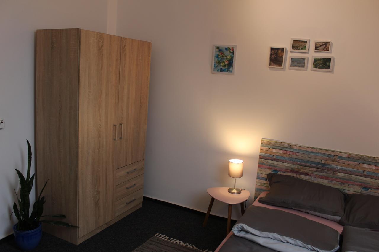 Aqua Apartments Satu Mare Eksteriør billede