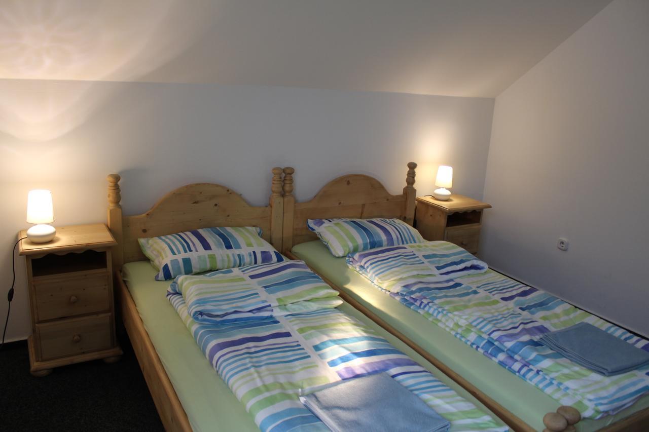 Aqua Apartments Satu Mare Eksteriør billede